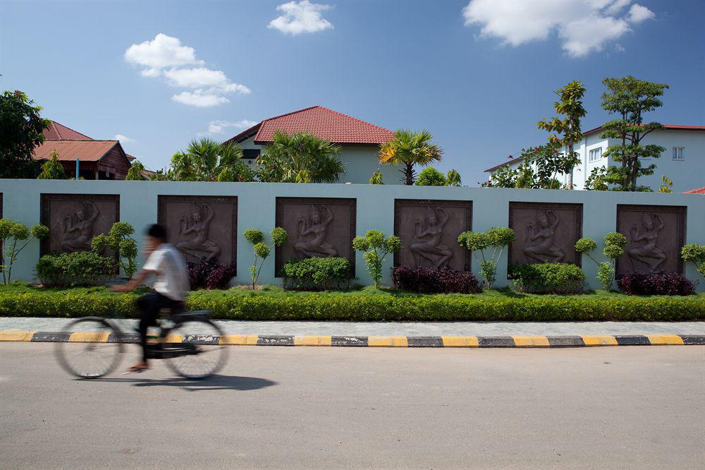 โรงแรมพาราไดซ์ อังกอร์ วิลลา เสียมราฐ ภายนอก รูปภาพ